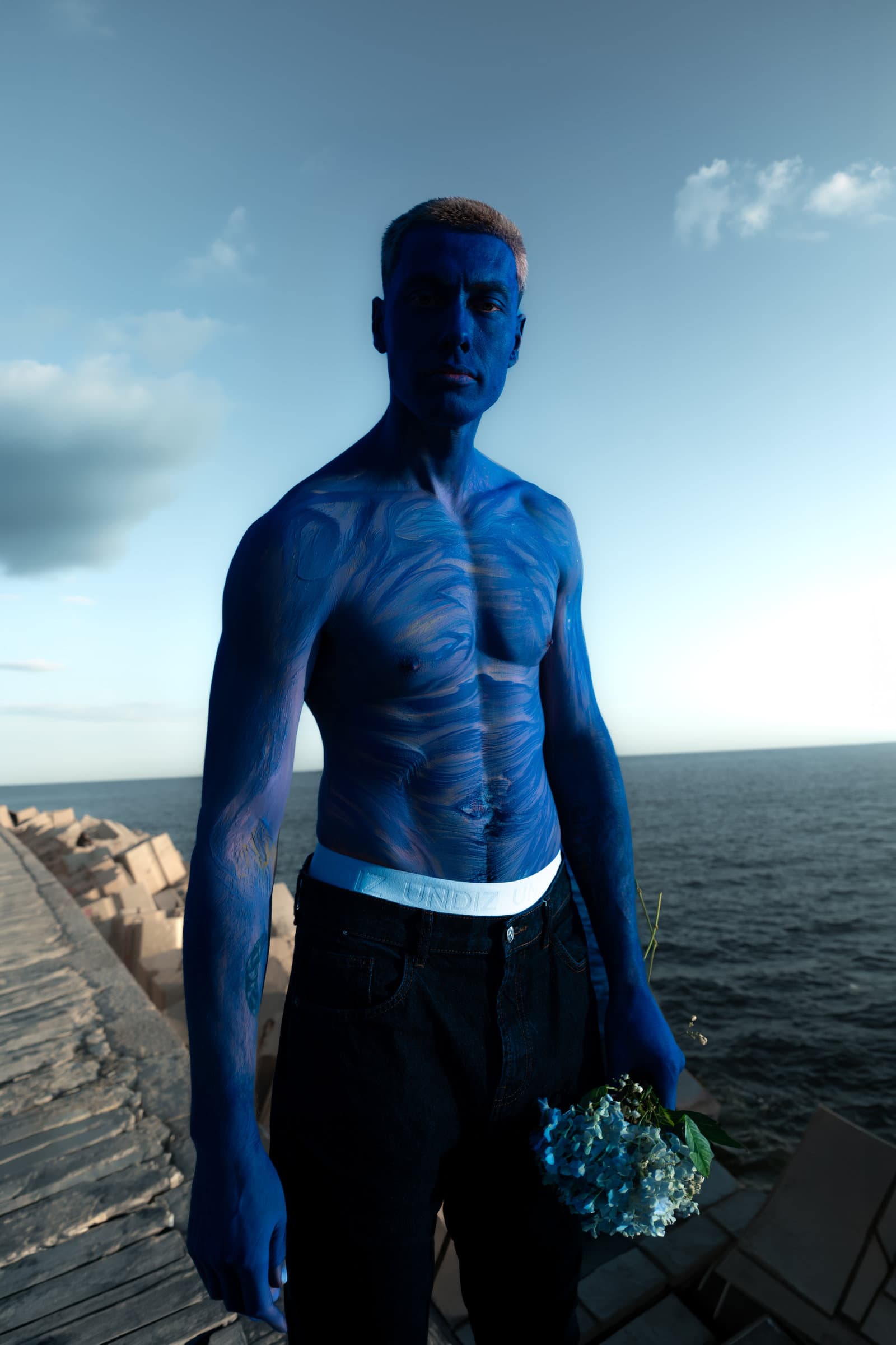 Homme bleu